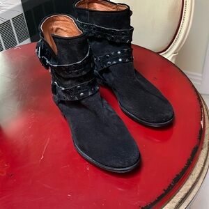 Frye boot wrap around buckle black  suede size 11
